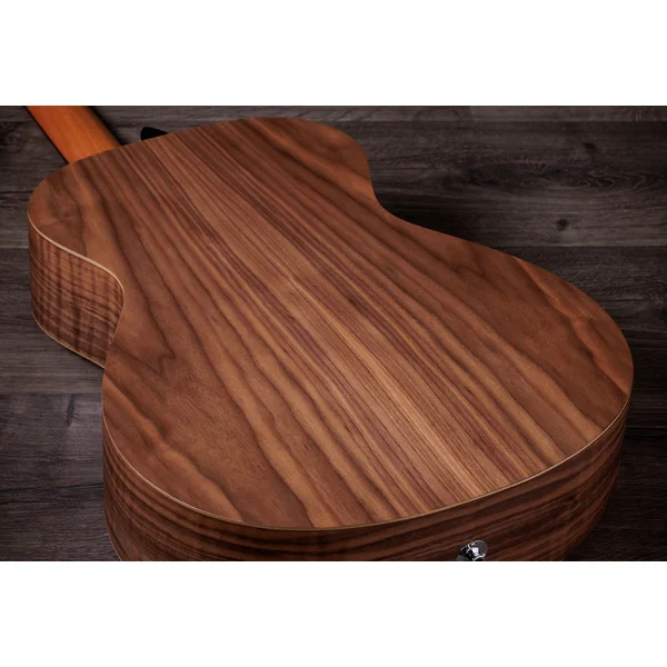 Academy 12-N Walnut - natural matte