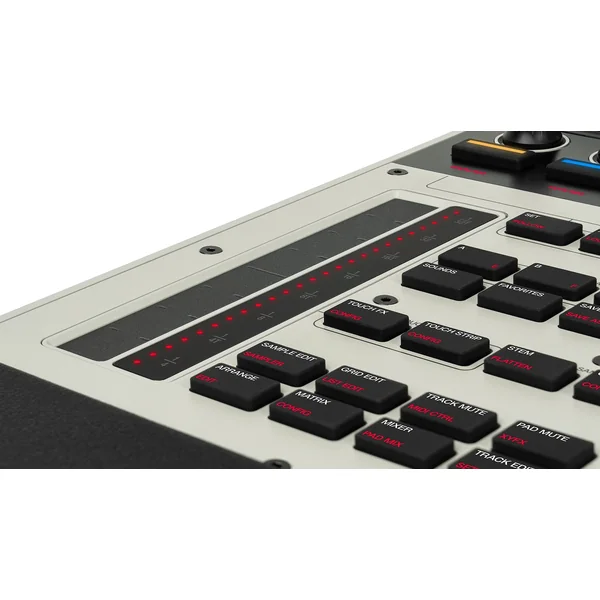 Akai Pro MPC XL – Standalone Production Workstation