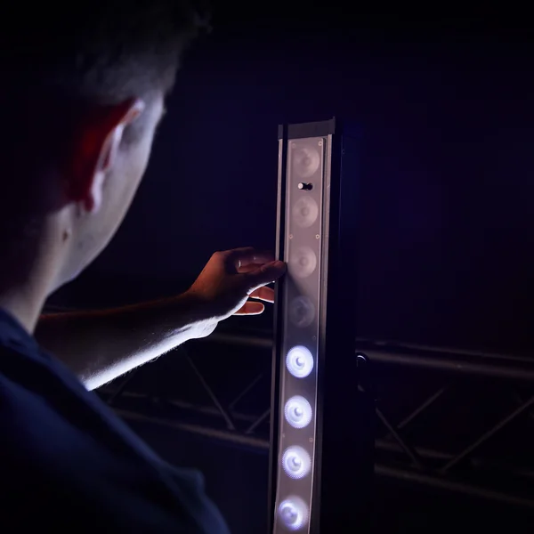 Cameo ROOT® BAR 6 - 16 x 12 W RGBAW + UV-LED-bar
