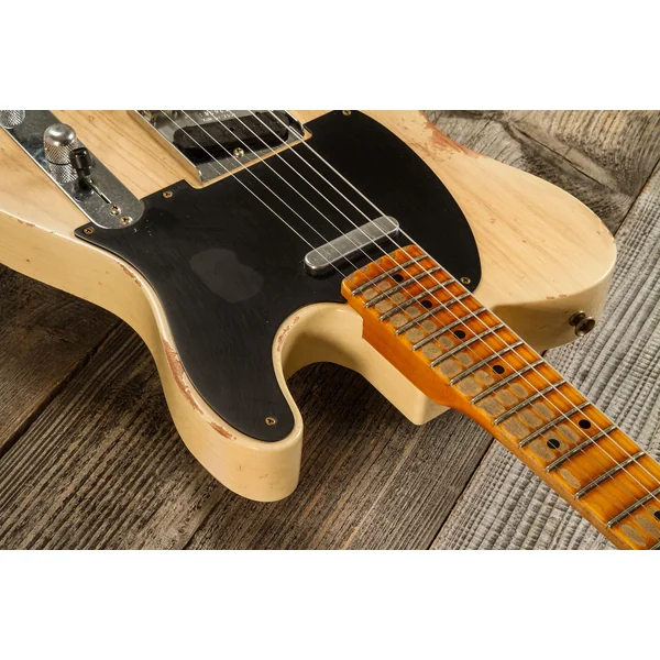 Custom Shop 1952 Telecaster #R136384 - heavy relic natural blonde