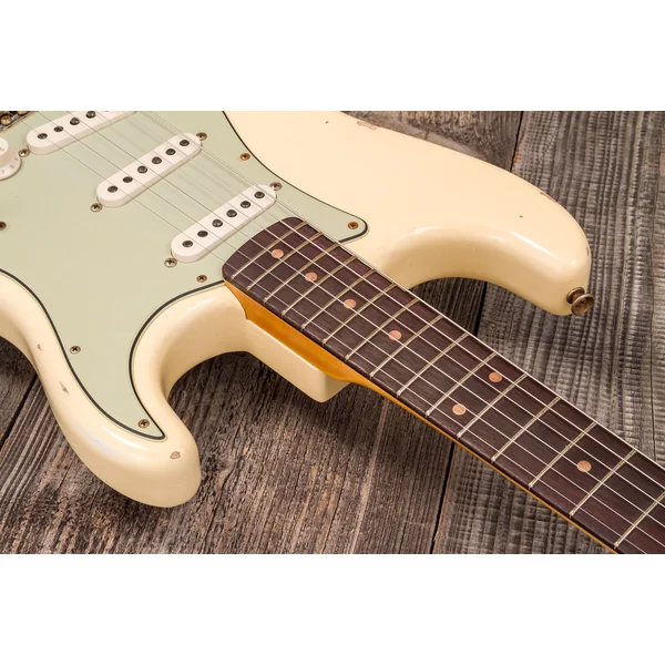 Custom Shop 1959 Stratocaster #R133842 - relic antique vintage white