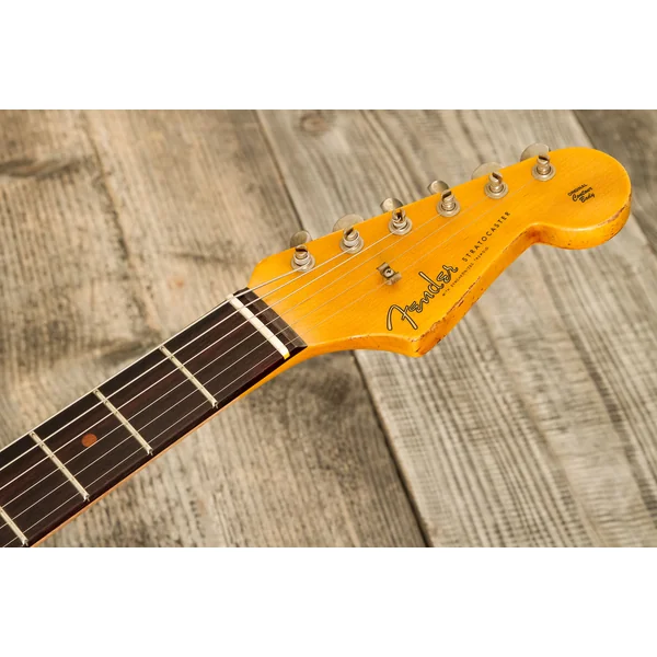 Custom Shop 1960 Stratocaster #CZ578789 - heavy relic 3-color sunburst