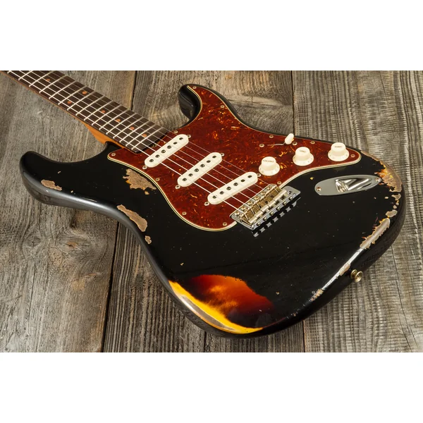 Custom Shop 1961 Stratocaster #CZ580527 - super heavy relic black o. 3-color sunburst