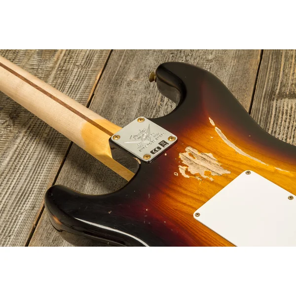 Custom Shop 70th Anniversary 1954 Stratocaster Ltd #XN4888 - heavy relic 2-color sunburst