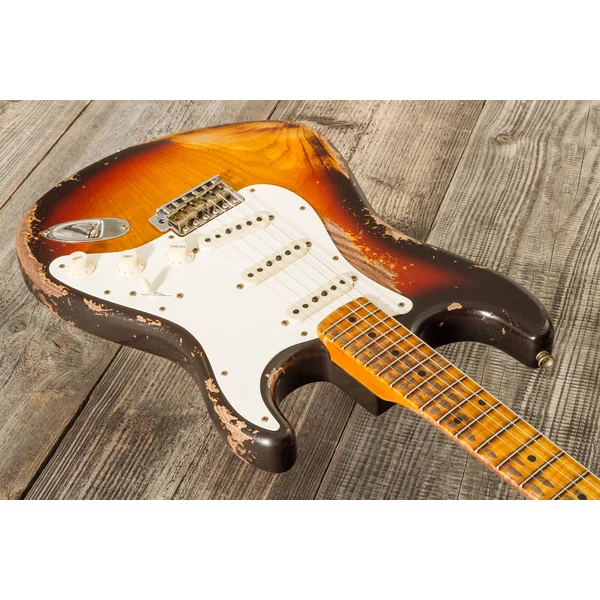 Custom Shop Red Hot Stratocaster #CZ580088 - super heavy relic 3-color sunburst