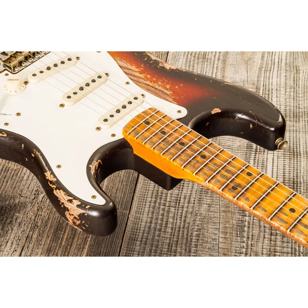 Custom Shop Red Hot Stratocaster #CZ580088 - super heavy relic 3-color sunburst