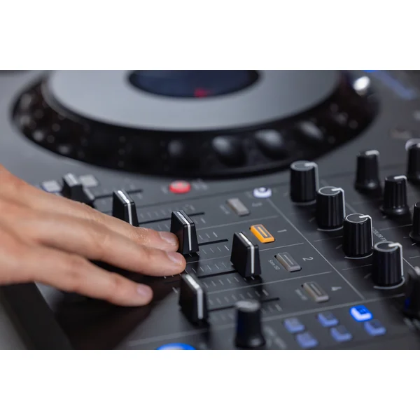 DDJ-GRV6