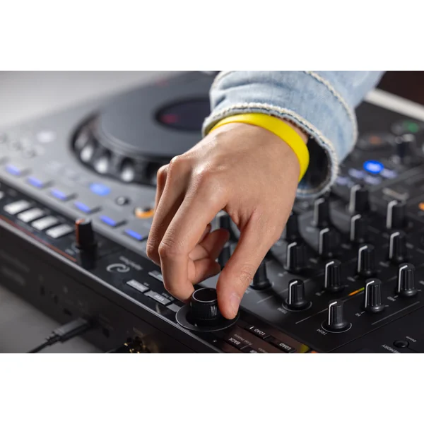 DDJ-GRV6