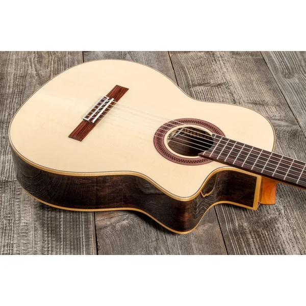 Gipsy Kings Iberia GK Studio Limited - natural gloss
