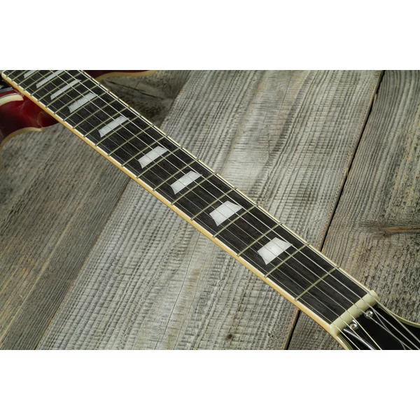 GJ70 - wine