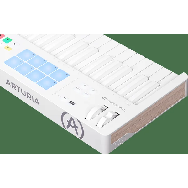 KeyLab Essential 3 61 Alpine White