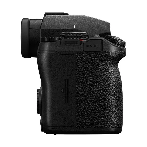 Lumix G9 II + 12-60mm f/2.8-4 ASPH