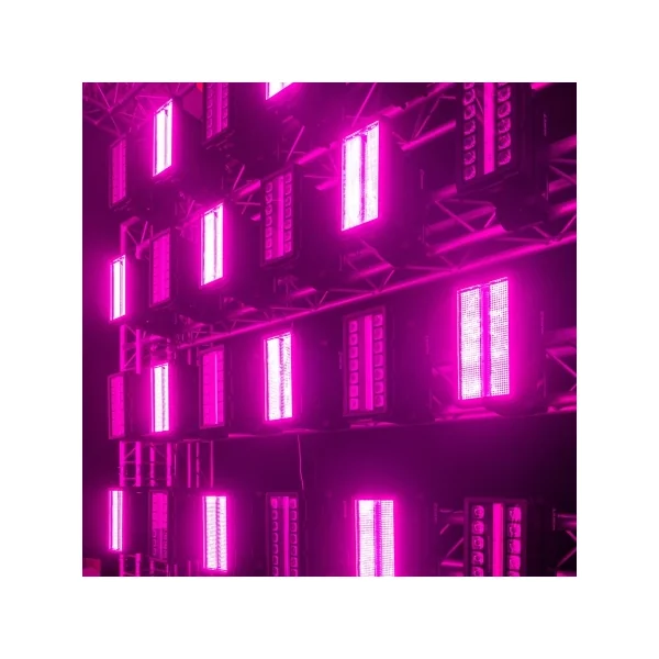 NUKE2 BeamZ Pro – Blinder et Stroboscape motorisé 960W