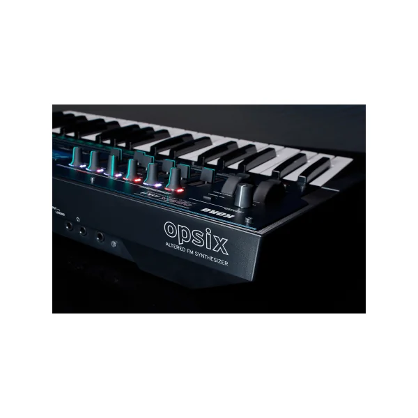 OPSIX-MK2 Korg – Synthétiseur numérique 64 voies