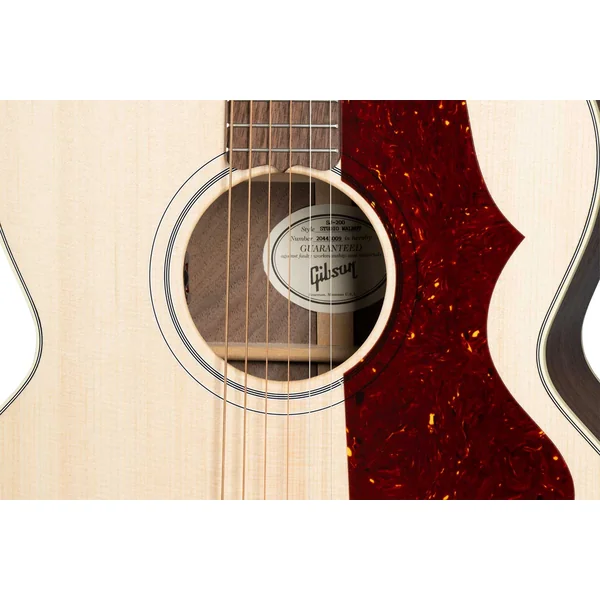 SJ-200 Studio Walnut (LR Baggs Element) - satin natural