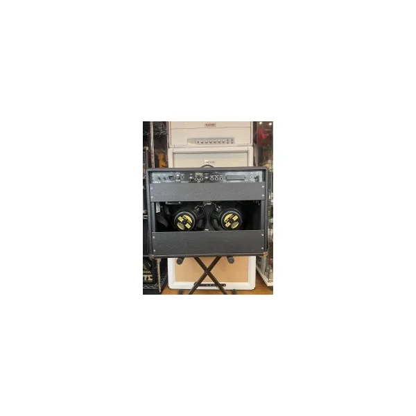Twin Amp (Expo)